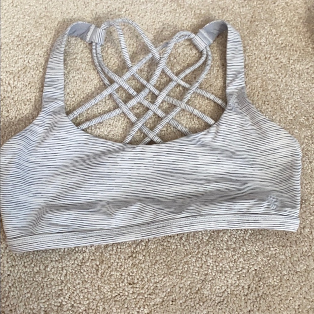 lululemon sports bra